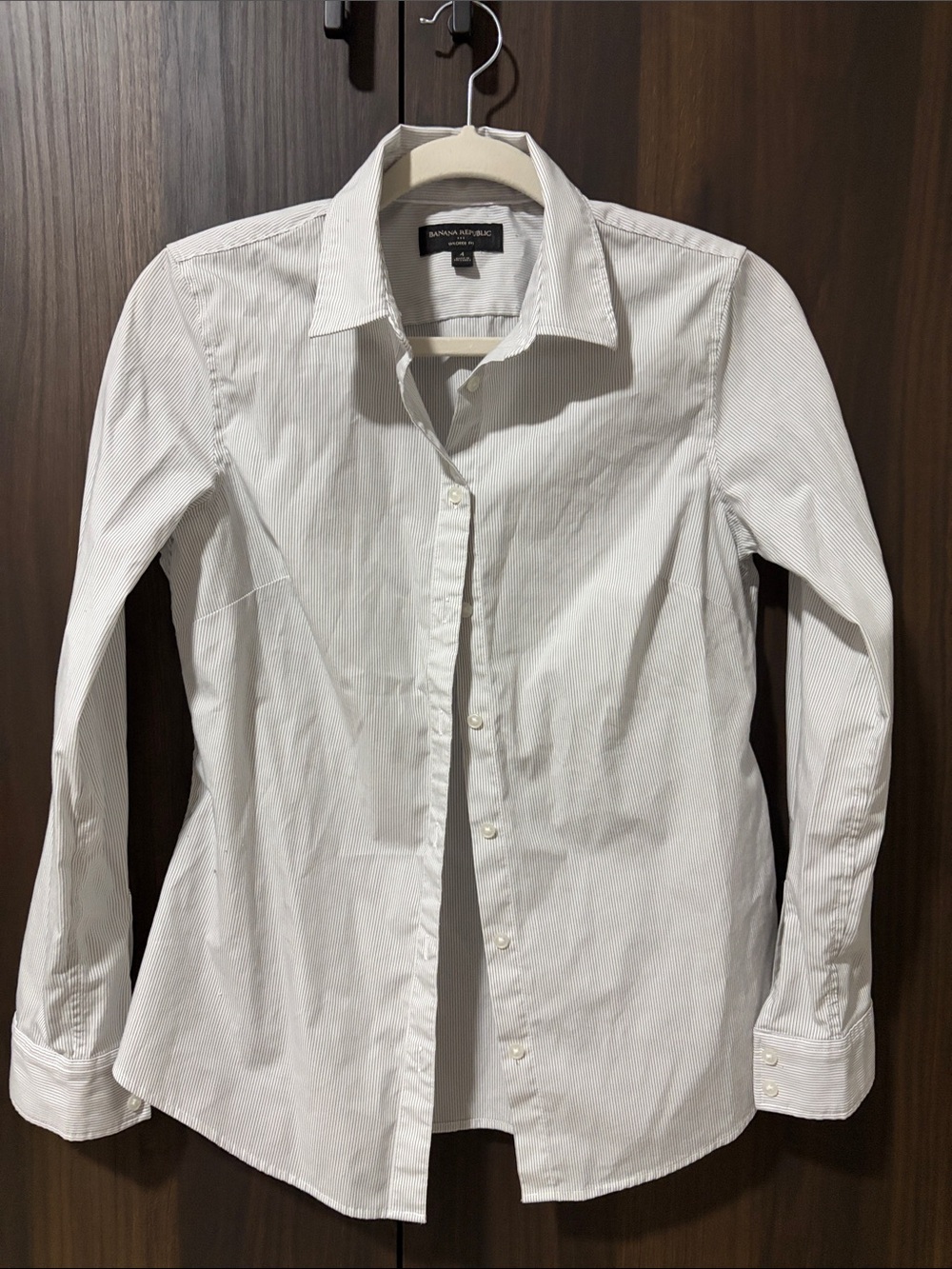 Banana Republic women White Pinstripe Dress Shirt - Tailored Look